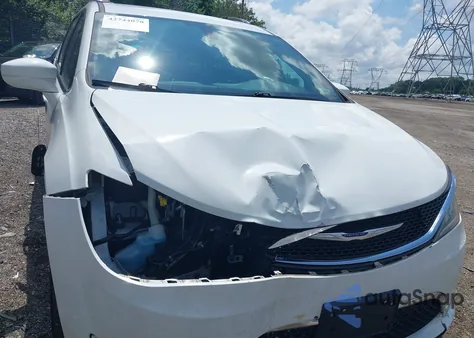 2019 Chrysler Pacifica Touring L from USA, damaged, VIN 2C4RC1BG9KR652297
